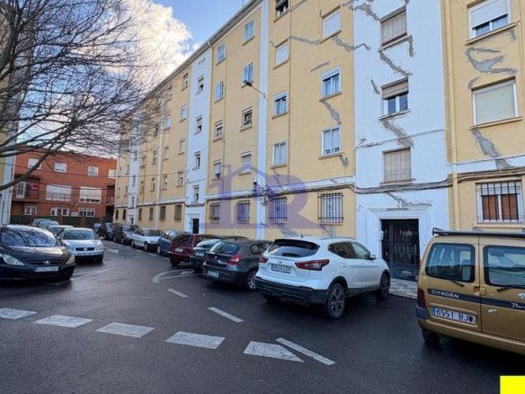 Apartment for sale at C/ Martin Alhaja 2. Height 2, Unit Left (p.v.38), Centre
