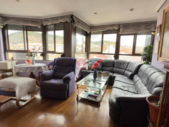 Apartment for sale in Cervantes, Centro