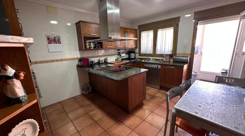 Townhouse for sale in Notburga de Haro, Reyes Católicos – Paseo San Antonio