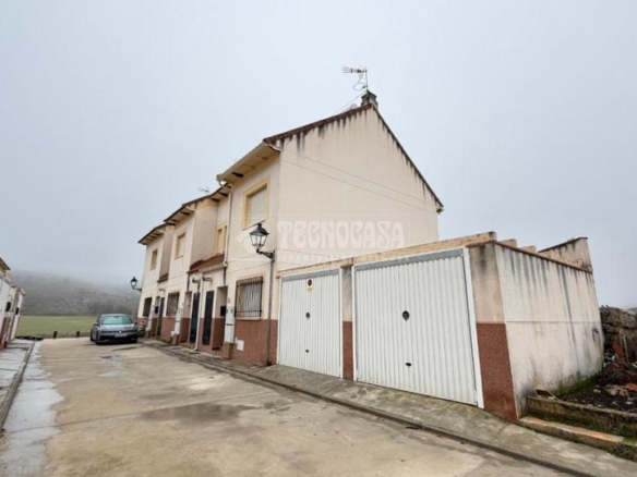 Townhouse for sale in C. del Carmen, Uclés