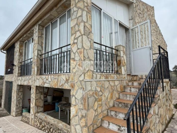 House or villa for sale in Cam. del Enebro, Villar de Cañas