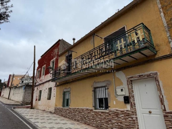 Townhouse for sale in Cuesta de la Bolita, Tarancón