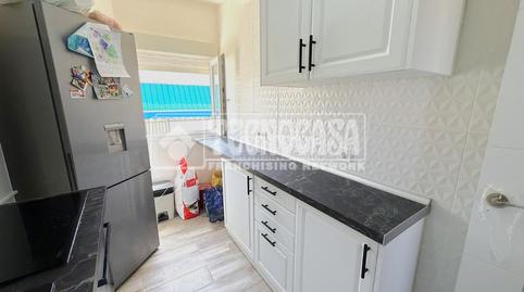 Apartment for sale in C. Sta. María de la Cabeza, Centro