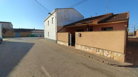 House or villa for sale on Salamanca Street, San Morales