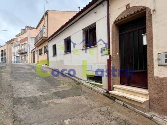 Townhouse for sale on Calle Santa María, 2, Alba de Tormes