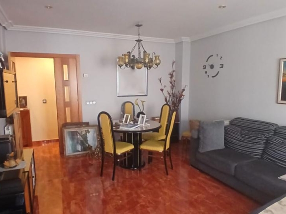 Apartment for sale on Filiberto Villalobos Street, Guijuelo