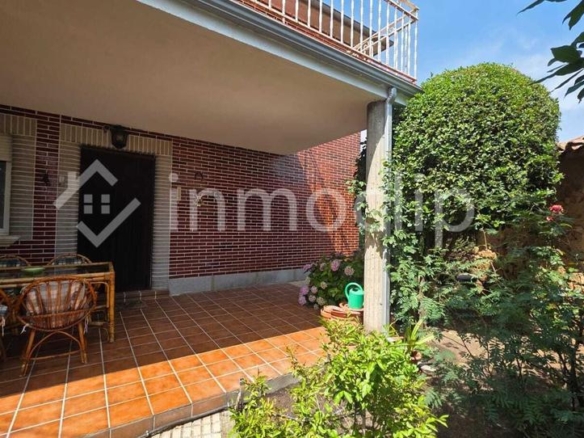 Townhouse for sale in Casimiro Frades, San Morales