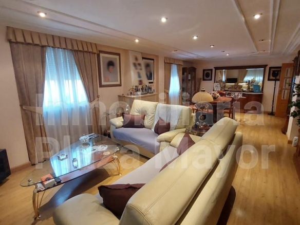 House or villa for sale in Villamayor