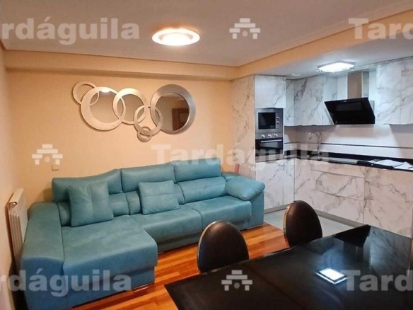 Apartment for sale in Teso de la Feria – Arrabal