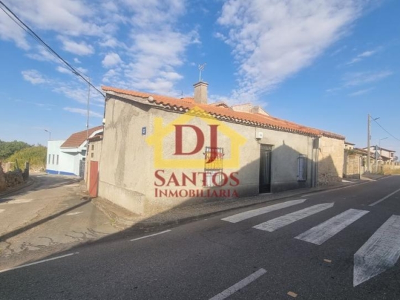 House or villa for sale on Puente Street, Florida de Liébana