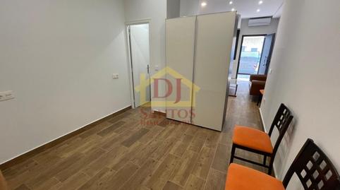 Apartment for sale on Avenida de Los Comuneros, Rollo – Puente Ladrillo