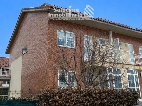 Townhouse for sale in Amsterdam, 40, Santa Marta de Tormes