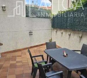 Townhouse for sale in Villares de la Reina