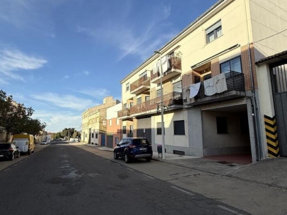Apartment for sale in Guijuelo
