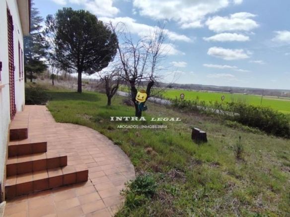 House or villa for sale on Carretera de Ledesma, Vega Abajo, Valverdón