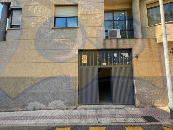 Commercial premises for sale in Teso de la Feria – Arrabal