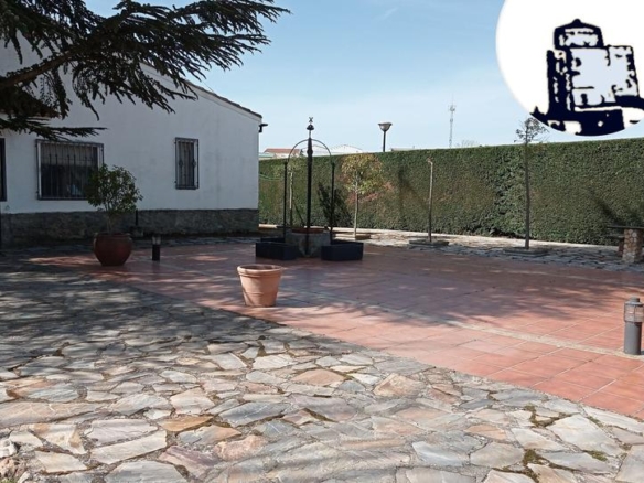 House or villa for sale at Camino Otero, 5, Alba de Tormes