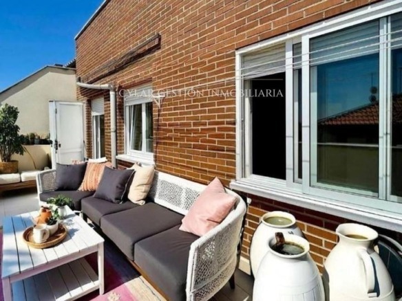 Penthouse for sale in Zurbaran, Pizarrales