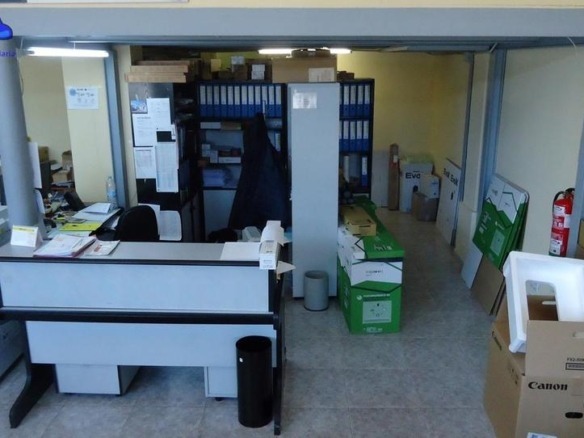 Commercial premises for sale in De Los Cipreses, Garrido Norte