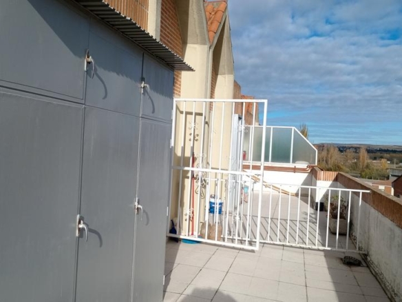 Penthouse for sale on Calle Sol, Santa Marta de Tormes