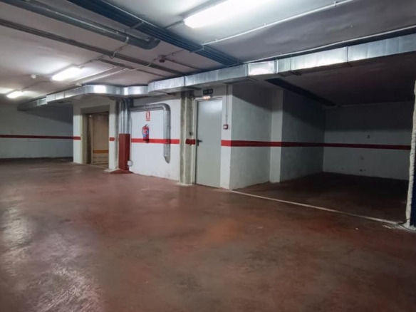 Garage for sale on Calle Diego de Almagro, Garrido Sur