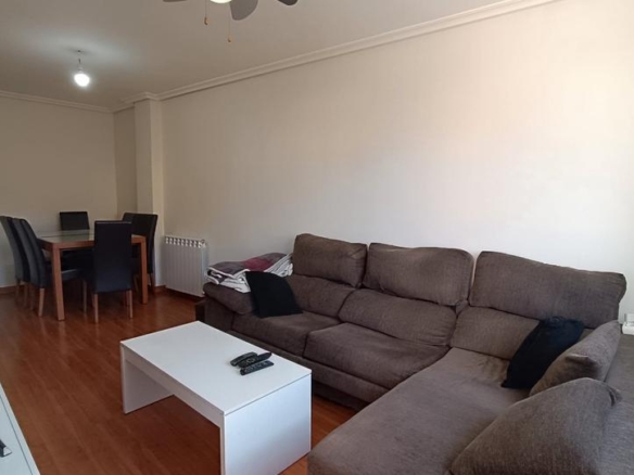 Apartment for sale on Avenida José García Santos, Villares de la Reina