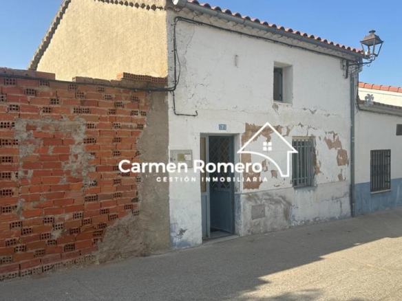 Rustic property for sale in Cantalpino