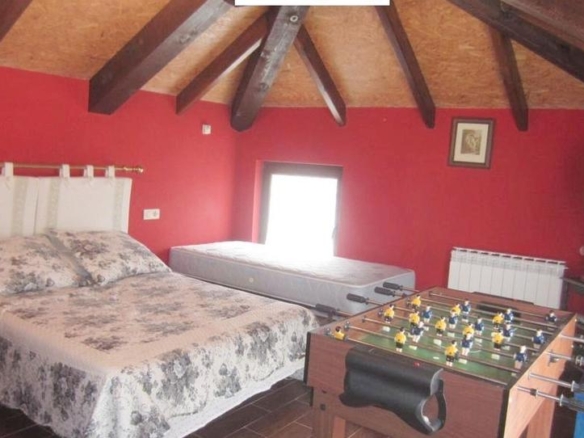 House or villa for sale in El Cabaco