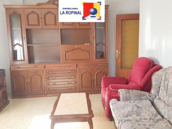 Apartment for sale on Calle Colombia, Rollo – Puente Ladrillo
